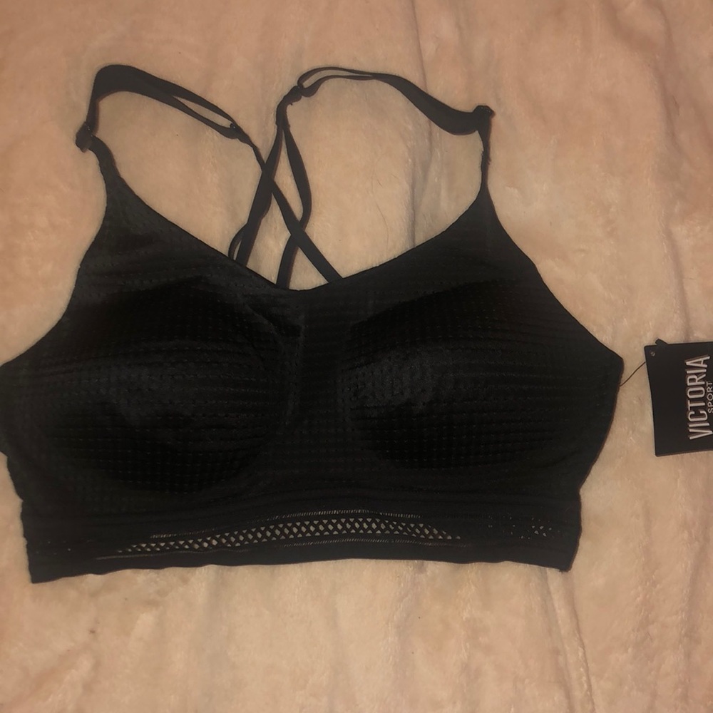 NWT Black Victoria’s Secret Lightweight Sport Bra